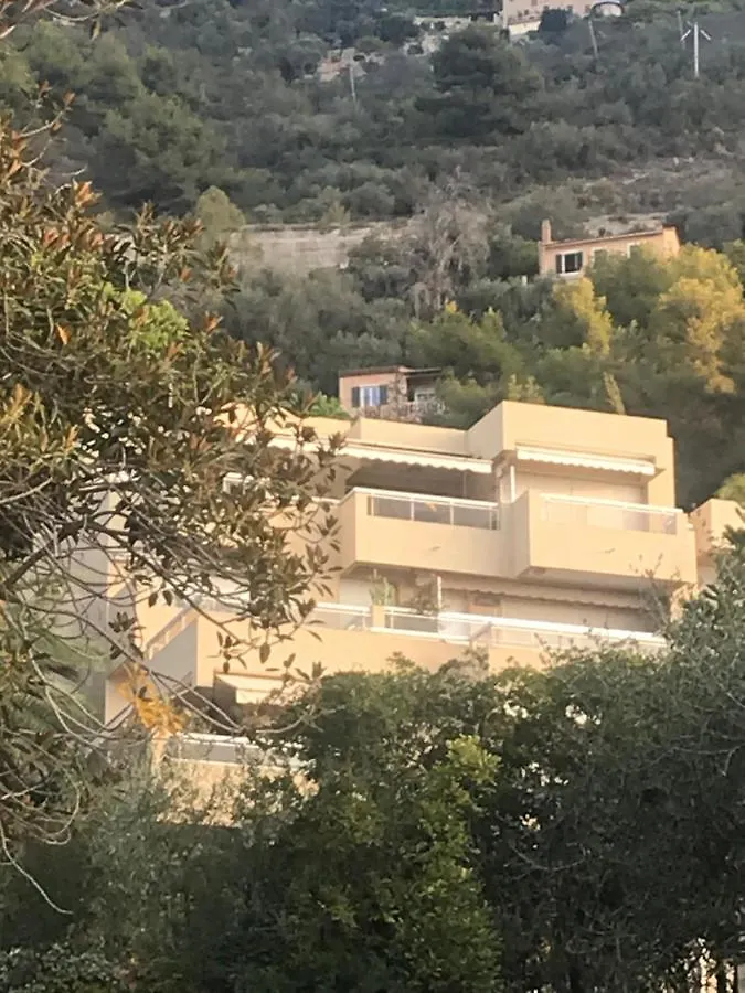 Apartment Seahouse Menton Garavan